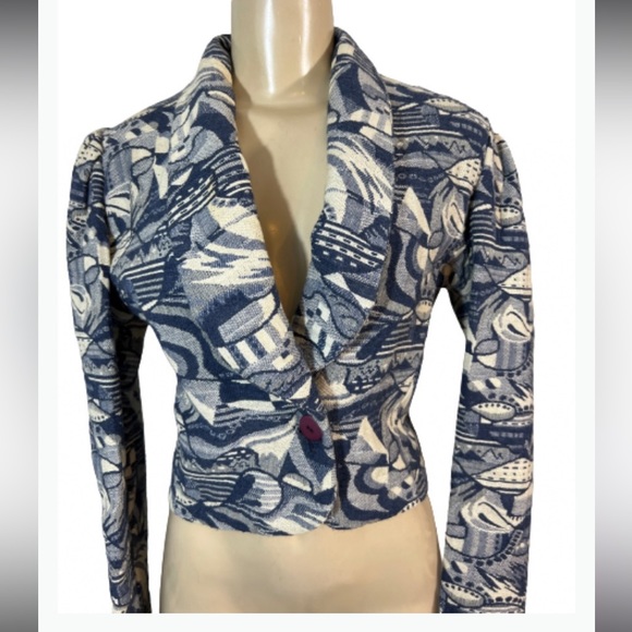 Jennifer lee Jackets & Blazers - JENNIFER LEE VINTAGE CROPPED BLAZER BLUE & CREAM PRINT